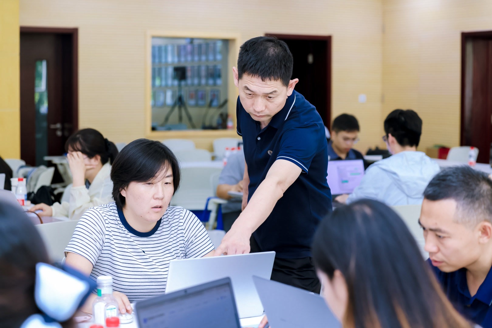 凭借研制的教学智能体，丰台60余位&ldquo;种子教师&rdquo;结业了